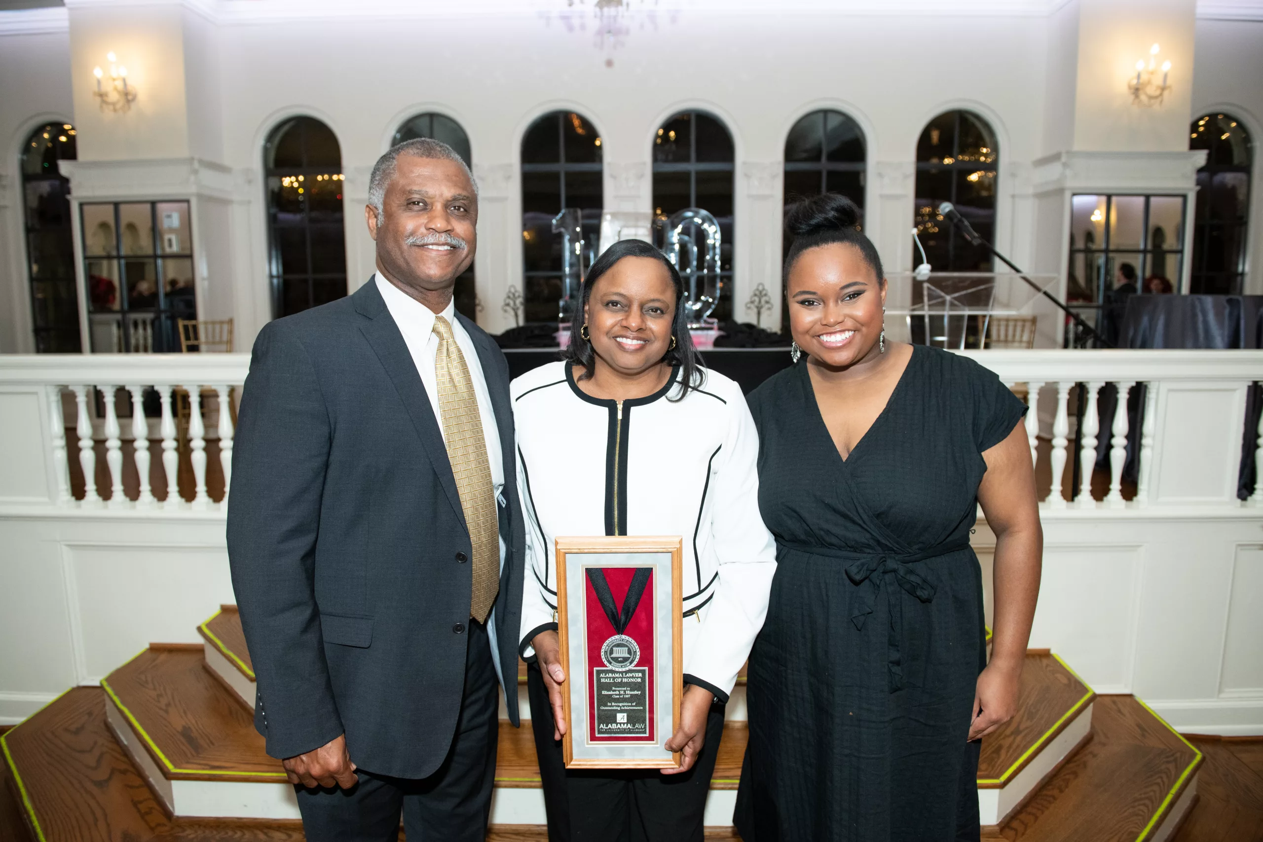 Liz Huntley, 2023 Alabama Lawyer Hall of Honor Inductee