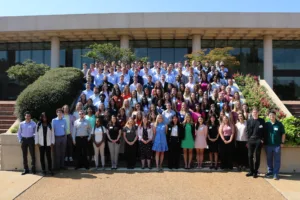 Alabama Law Class of 2026 poses for a group photo on the first day of 1L orientation.