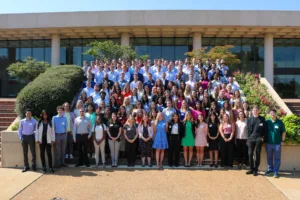 Alabama Law Class of 2026 poses for a group photo on the first day of 1L orientation.