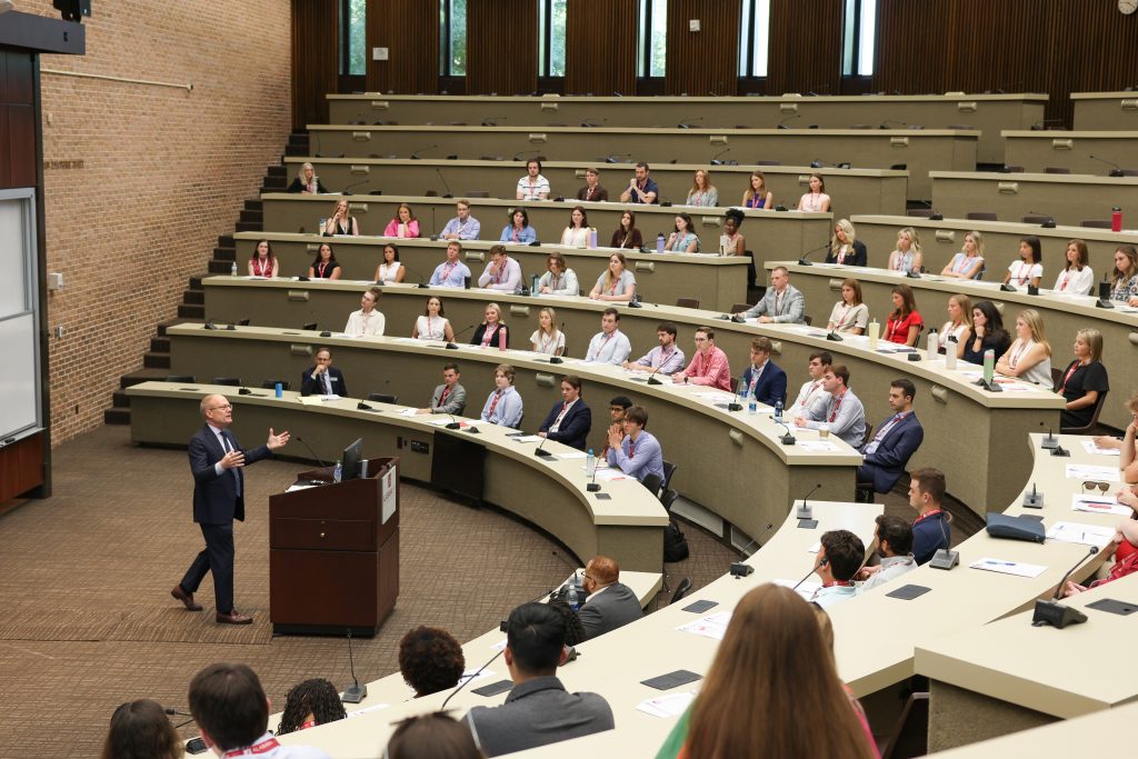 Dean Brewbaker addresses the incoming Class of 2027